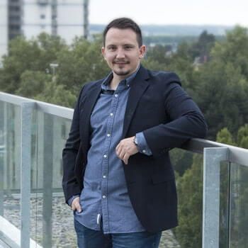 Christopher Warmbold, BSc Christopher Warmbold, CEO